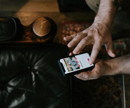 Swipe Fatigue: Why Dating Apps Are Exhausting Modern Singles